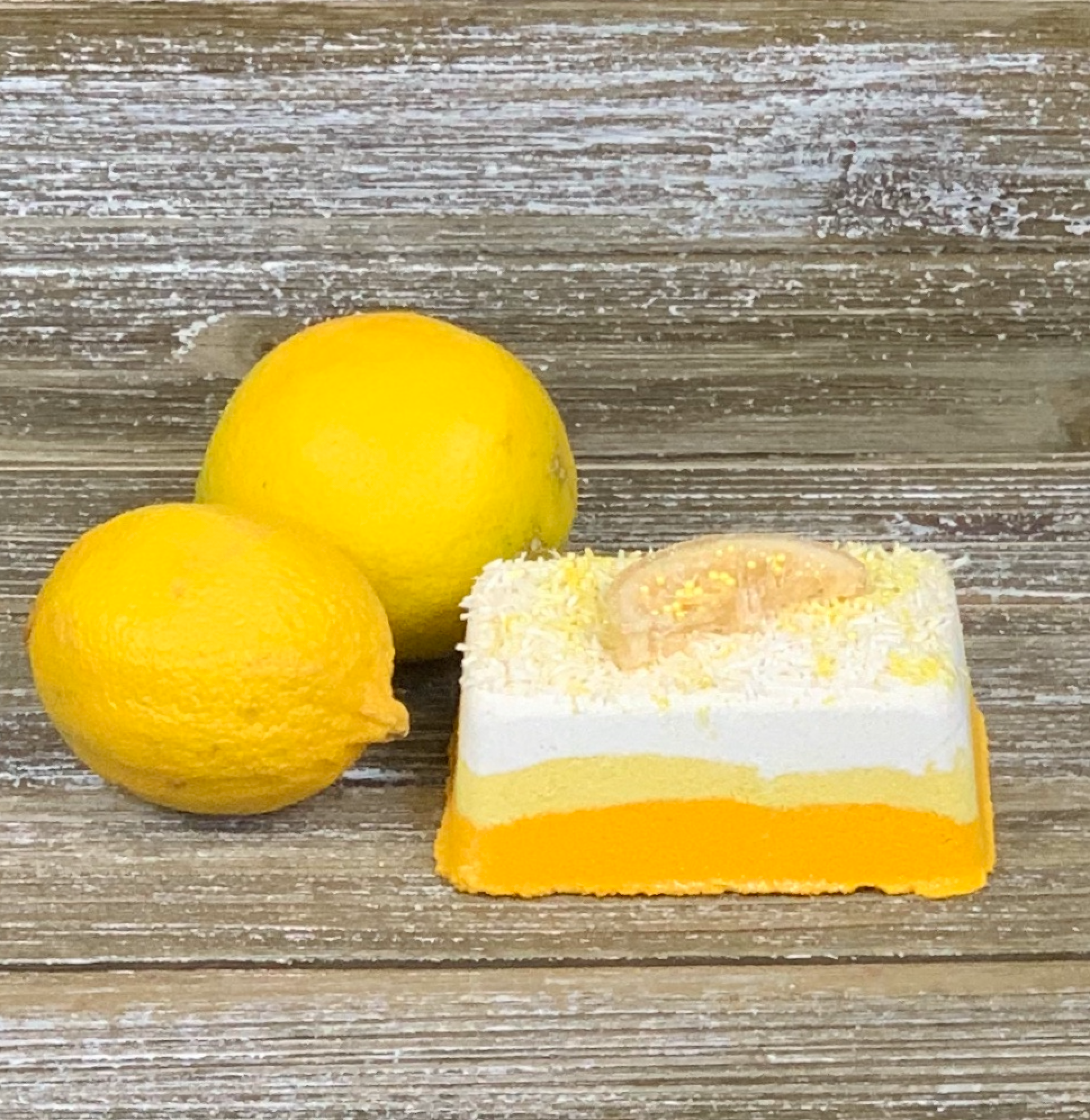 Lemon Meringue Poundcake Bath Bomb